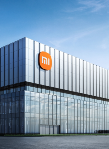 小米汽車第二季財報亮眼，營收62億毛利率超特斯拉，卻虧損18億！雷軍霸氣回應：這只是開始！