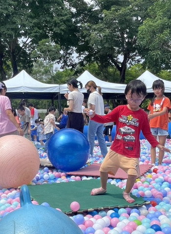 潮好玩市集7月主題「夢幻球池趴」親子共享超大球池尋寶趣