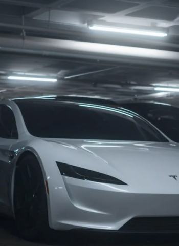 特斯拉 Roadster 原型車驚艷現身:620 英里續航、火箭助推,顛覆跑車未來