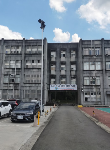 侵權金額高達6億！被控教下載盜版App「電腦王阿達」、「瘋先生」遭指控侵權公開澄清