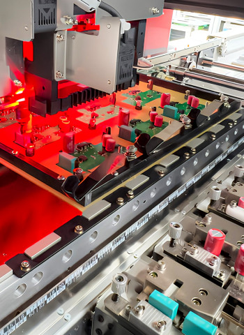 台灣科技大廠裁員潮:公司縮編50%,投資者爭相撤離