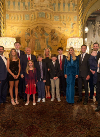 馬斯克現身川普家族勝選照 深厚關係引發猜測