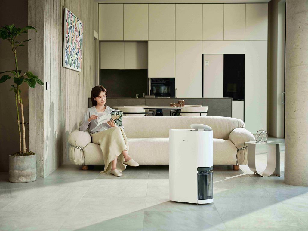 極簡機身效能不打折，LG PuriCare 雙變頻除濕機輕量機型上市