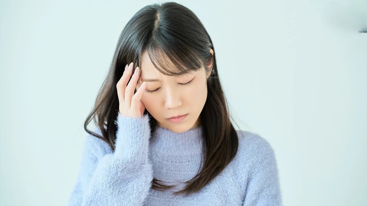 經前頭痛不只是「賀爾蒙作怪」 針刀療法精準鬆解頸椎關節囊 揪出反覆偏頭痛的真兇