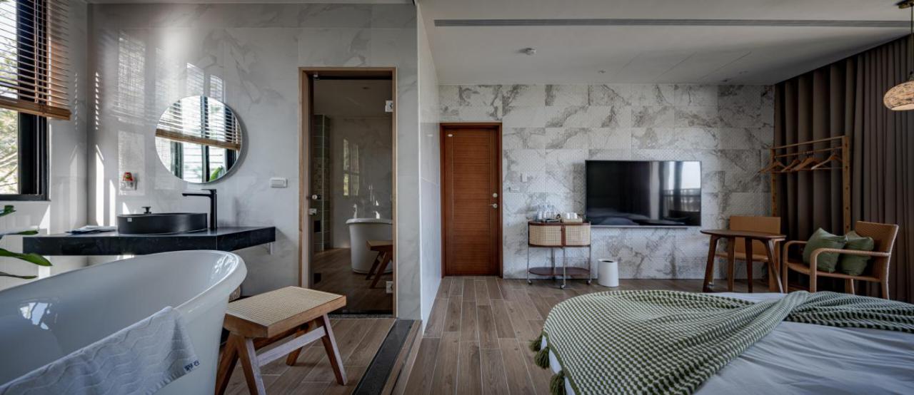 宜蘭網美包棟民宿推薦 山景第一排 開窗即見抹茶山療癒美景