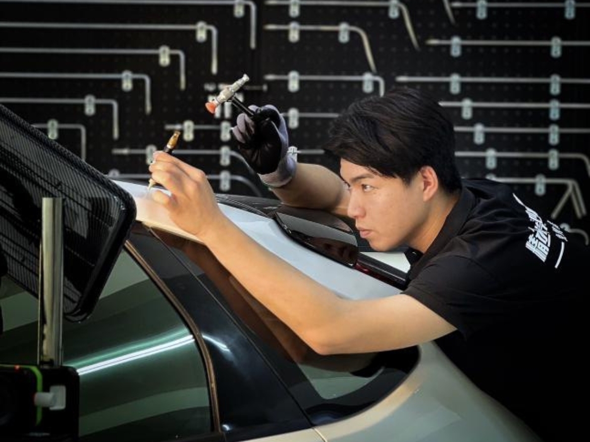 台中汽車修復推薦 免烤漆微鈑金保留原漆 當日交車更安心