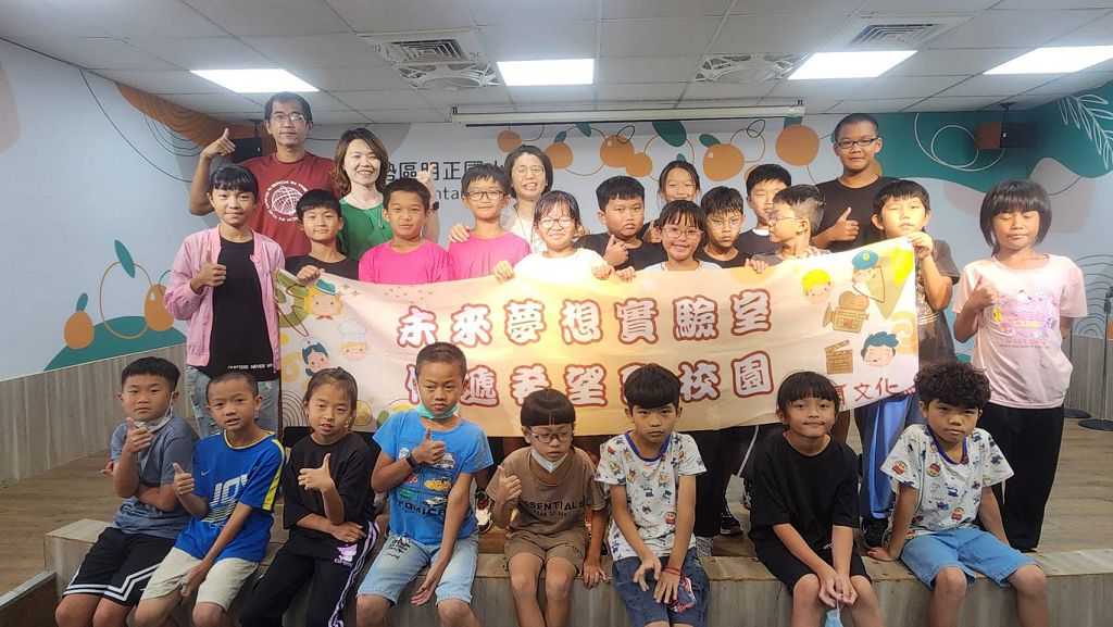 陳嘉帆醫師走入東勢偏鄉校園,以中醫教育扎根明正國小孩童