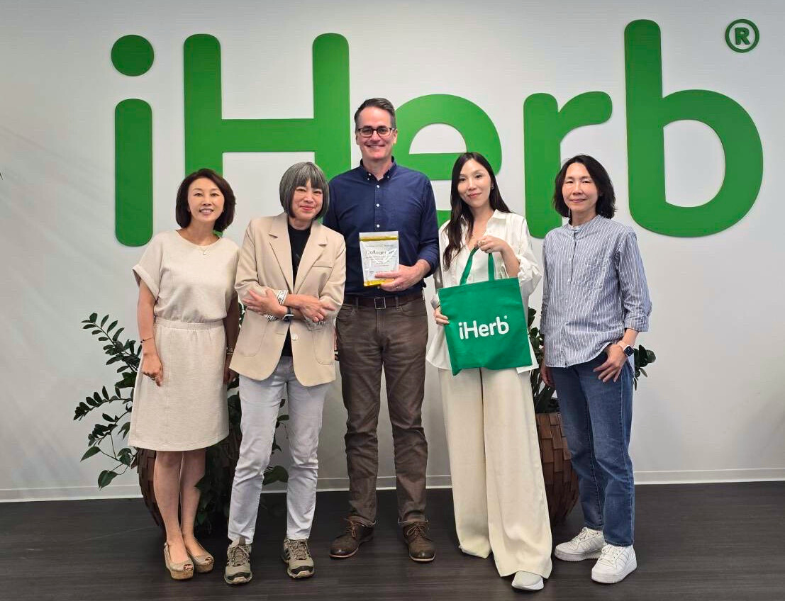 范琪斐美國上工「高年級實習生」 挑戰 iHerb物流員48小時大開眼界