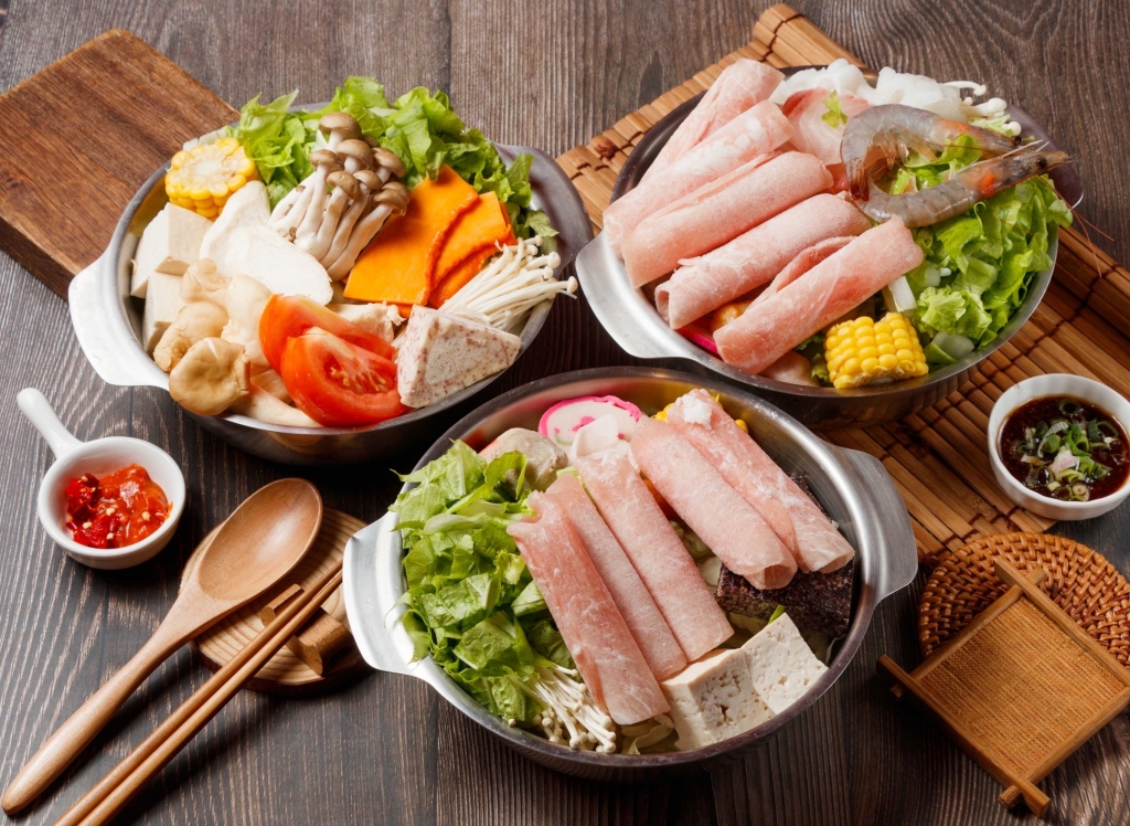 屏東平價小火鍋 百元就開吃 自助吧無限享用超滿足