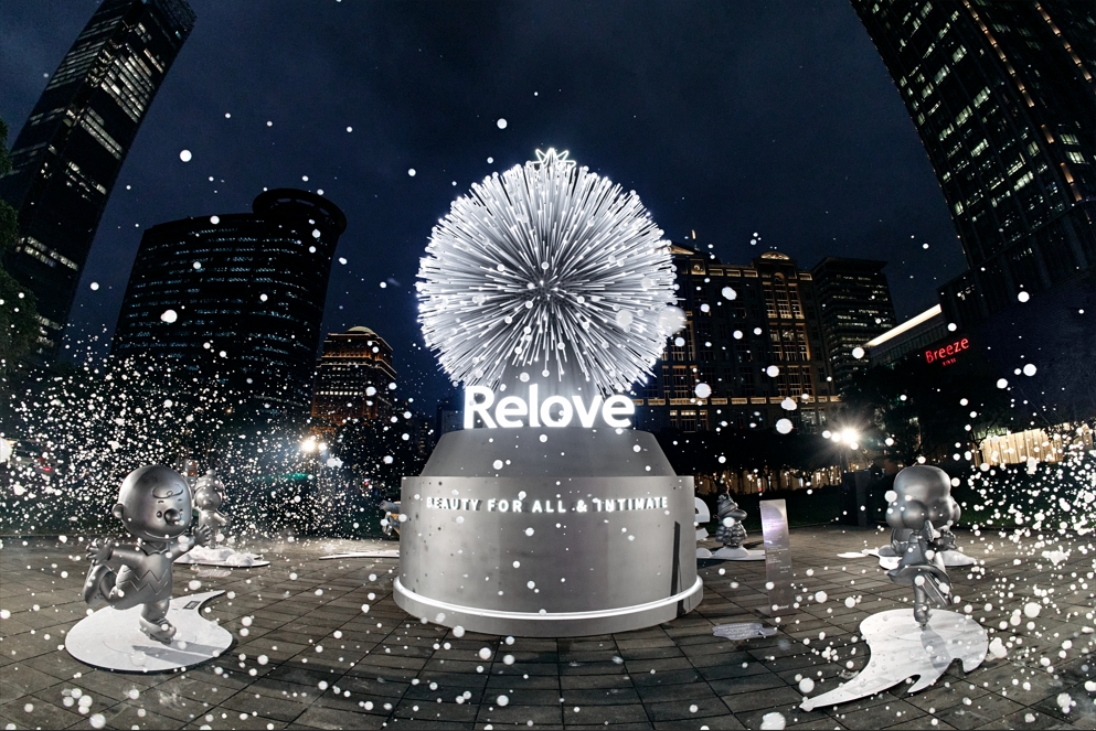 信義區下雪了 Relove《呼吸樹》打造夢幻泡泡雨 台北最浪漫聖誕打卡點