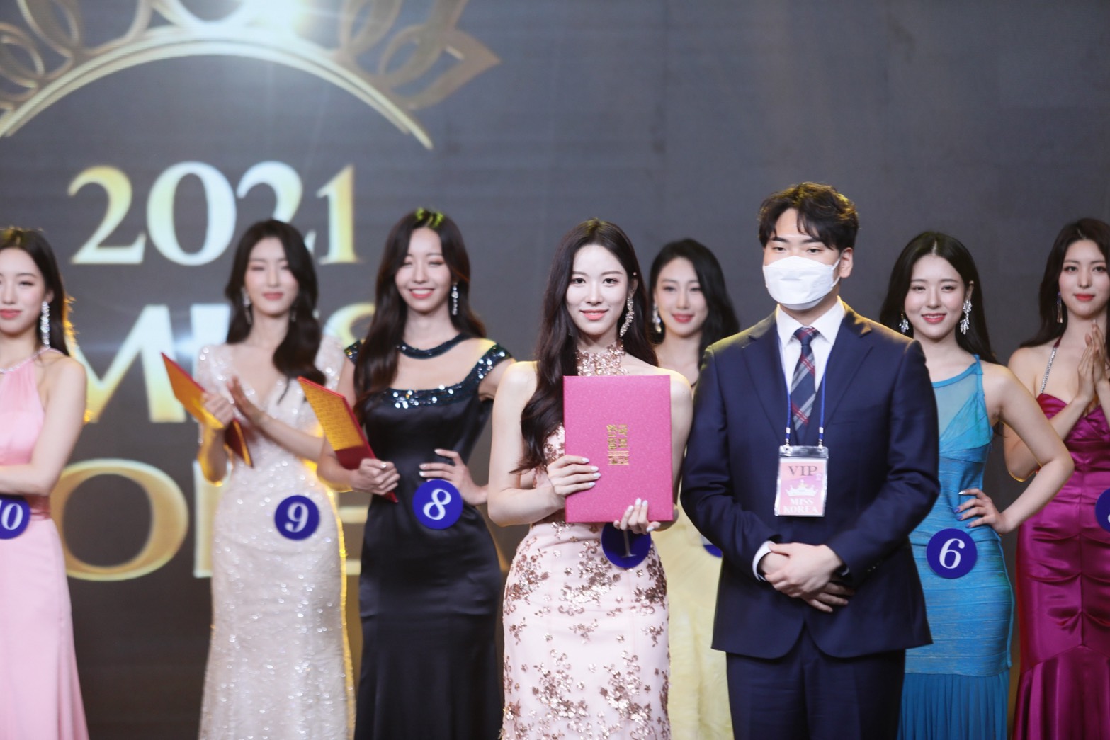 原 Dr.PetitClinic江南店更名為「UHCELL」品牌識別與服務概念同步更新