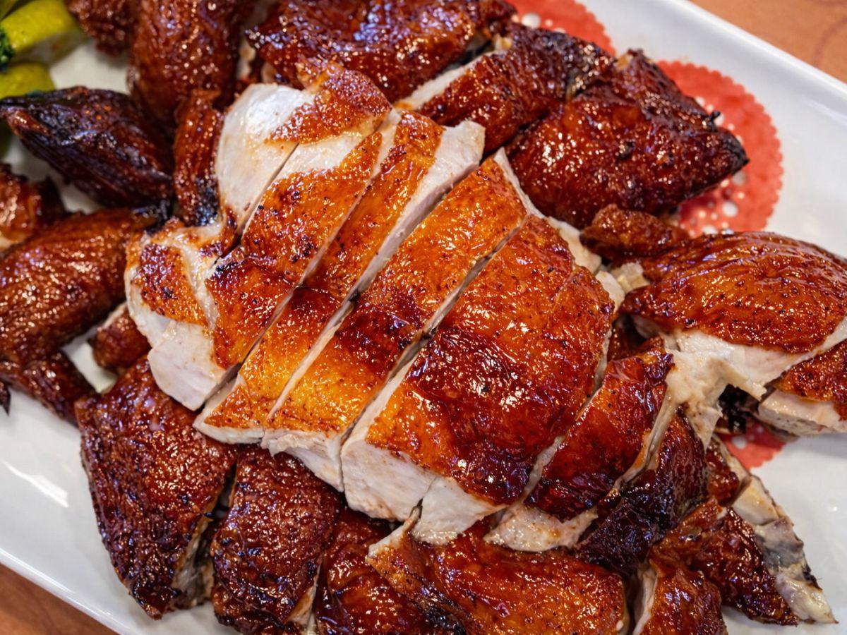 宜蘭市家庭聚餐 人氣好評琥珀脆皮雞 現撈海鮮超值合菜