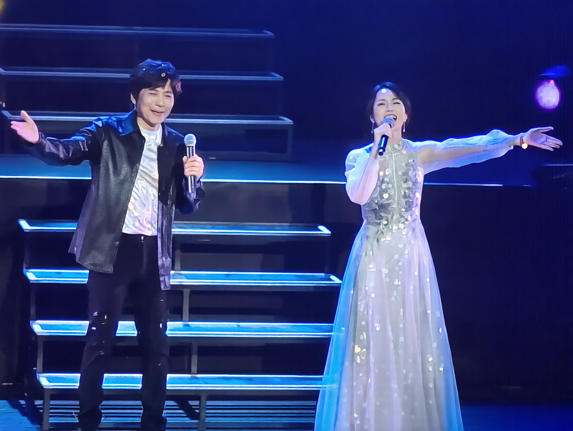 蔡宜汝登洪榮宏台北演唱會 雙曲獻唱展現創作歌手實力