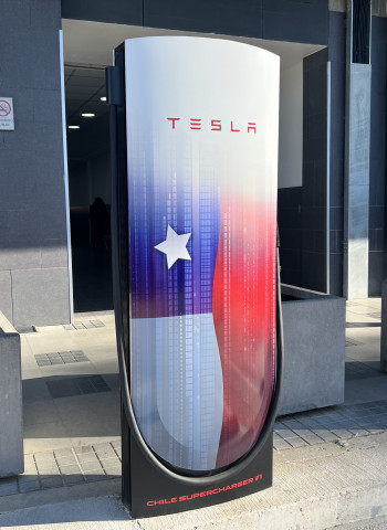 特斯拉進軍南美市場：智利成為首個超級充電站啟動國