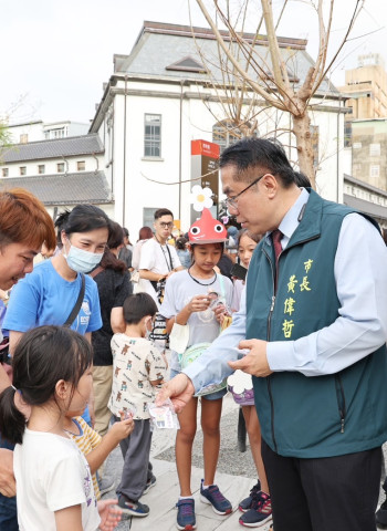 週末活動夯 市府呼籲搭乘免費接駁車 及限量咖啡分享券可領