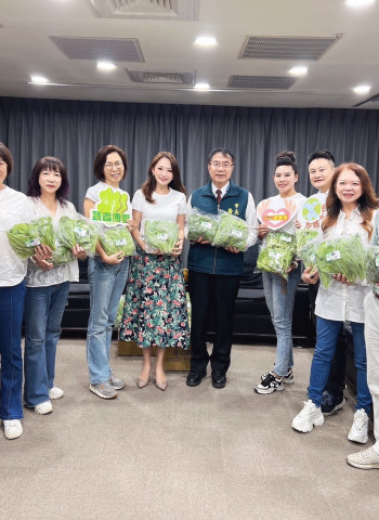 三三讀書會辦「蔬香傳愛、友善大地」聖誕公益晚會 助南市弱勢及社福機構