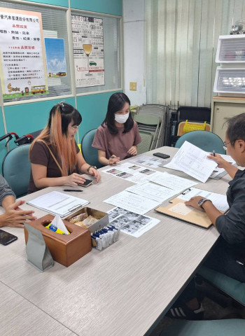 加強公車「路口停讓」專案稽查 保障行人安全