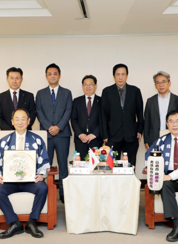 秋田市長率「秋田竿燈祭」團隊 原汁原味的移師台南「2024南瀛國際民俗藝術節」