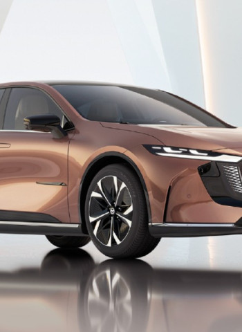 馬自達 EZ-6 在中國正式開啟預售：結合創新設計與智慧科技，售價16-20萬人民幣