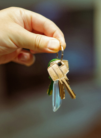 房價反轉期現「斡旋即成交」 首購者敏感度低釀糾紛 專家籲強化議價與契約認知