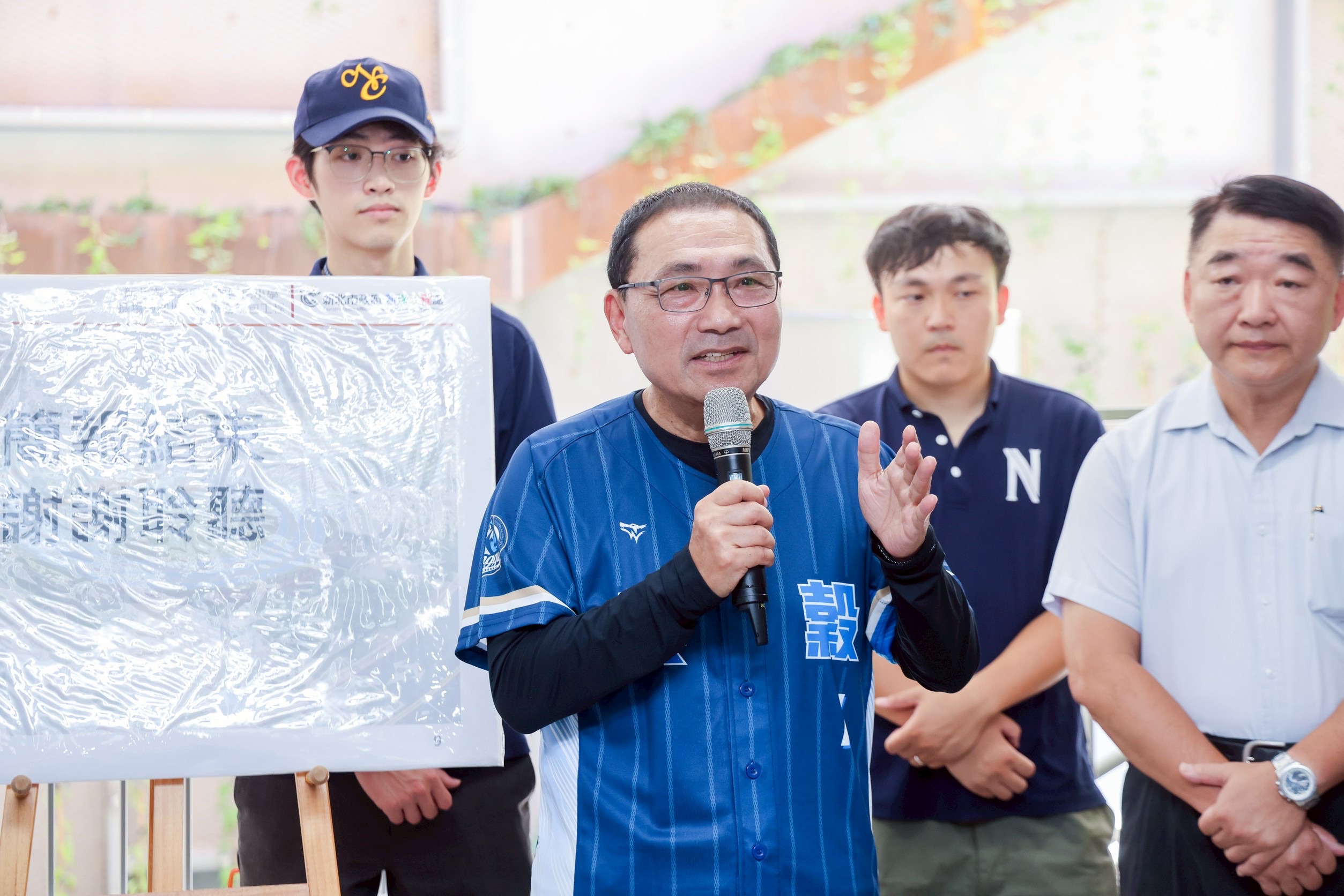 新北市興穀國小操場共構地下停車場完工 新北市長侯友宜：打造校園與社區共榮新空間