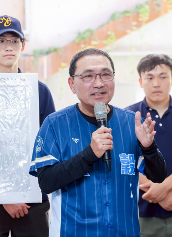 新北市興穀國小操場共構地下停車場完工 新北市長侯友宜:打造校園與社區共榮新空間