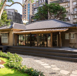 歷史建築臺北杭州南路「劉青和故居」修復完工，今日盛大開幕，以家之名延續時代的軌跡，蘊育臺灣在地多元饗宴文化