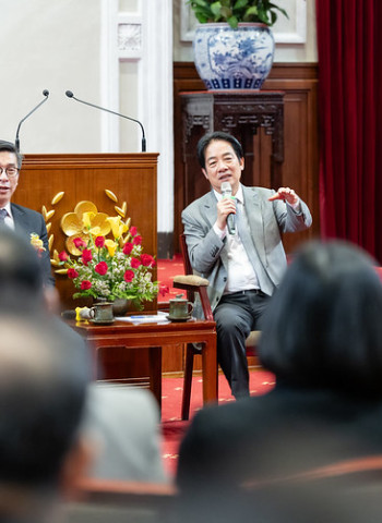 總統賴清德接見國家建築金質獎及國家品牌玉山獎得獎代表　期盼公私協力提升「臺灣品牌」競爭力