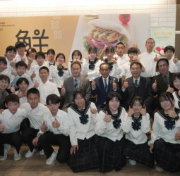 臺南市長黃偉哲熱情歡迎友誼市群馬縣水上町教育旅行團  在阿部賢一町長率領下與師生深入體驗臺南人文風情 、深化臺日交流