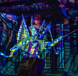 新北市《月光之戀 仙履林園》光雕展演12月27日迎最終場　加長版演出壓軸登場