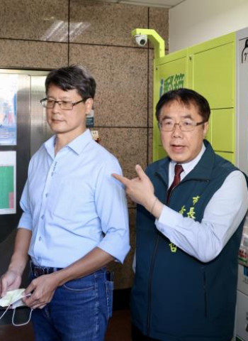 臺南推動 AI 治理見成效　臺南市長黃偉哲以「智慧防詐」、「精準稅務」打造更安全公平城市