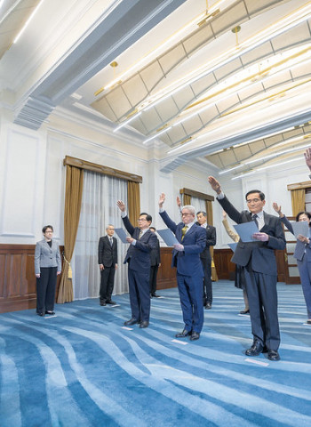 賴清德總統主持新任行政院、考試院、監察院及駐外大使宣誓典禮，期勉恪守憲政體制、承擔國家責任，三院人事全面就位