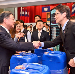 第13波安居緝毒成功破獲製毒廠 行政院長卓榮泰：跨領域合作保障國人免於毒品危害