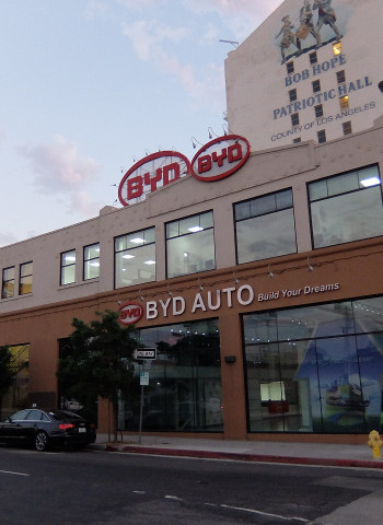 全民智駕時代來了？比亞迪、零跑掀價格戰 智駕電動車驚爆31萬！