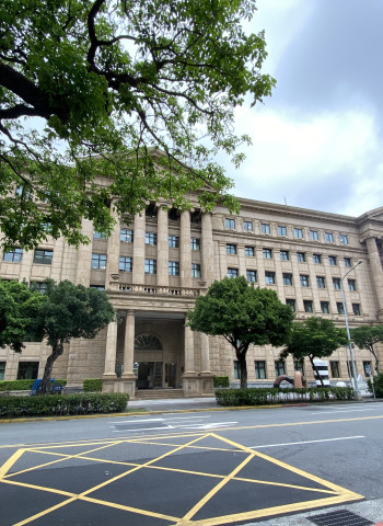 黑幫女幹部策動8軍人拍「投降影片」 二審重判6年8月