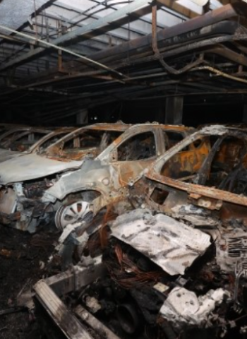 賓士EQE 350電動車自燃爆炸!韓國電動車拋售潮湧現,二手車價暴跌