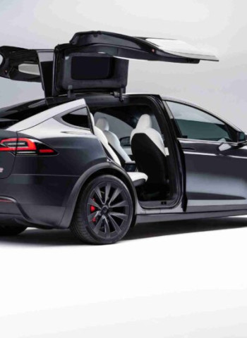 特斯拉上調 Model X 售價,但恢復終身免費超級充電優惠!