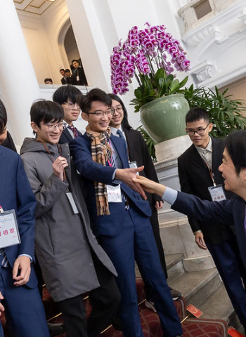 賴清德總統接見數理學科奧林匹亞競賽代表團，盼持續奠基科技國力，讓臺灣科學教育持續發展與進步