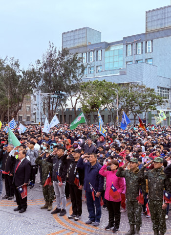 114年澎湖縣元旦升旗與慢跑活動熱鬧登場！陳光復感謝夥伴共同努力