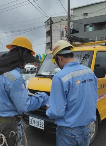 臺南市溪北地區多處有線電視因風災斷訊，臺南市府責成業者提出費用減免方案