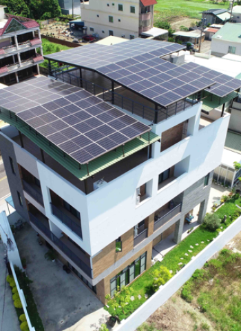 高雄市自住屋頂太陽光電補助開跑！每瓩最高補助1.2萬、遠優於中央方案