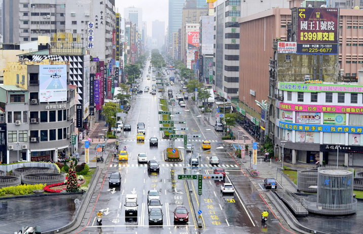 高雄房市分析：專家指出房價下跌加劇，買方觀望情緒升高，租屋市場異常火熱
