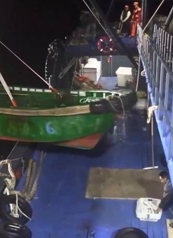 中國海警護航漁船蠻橫襲擾東沙海域海巡署強勢驅離扣留6艘小舟全力捍衛國家主權落實東沙海洋保育