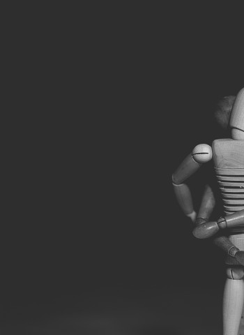 約砲規定違規!女大生怒告男網友強行奪走初夜!台南強制性交案件二審維持無罪判決