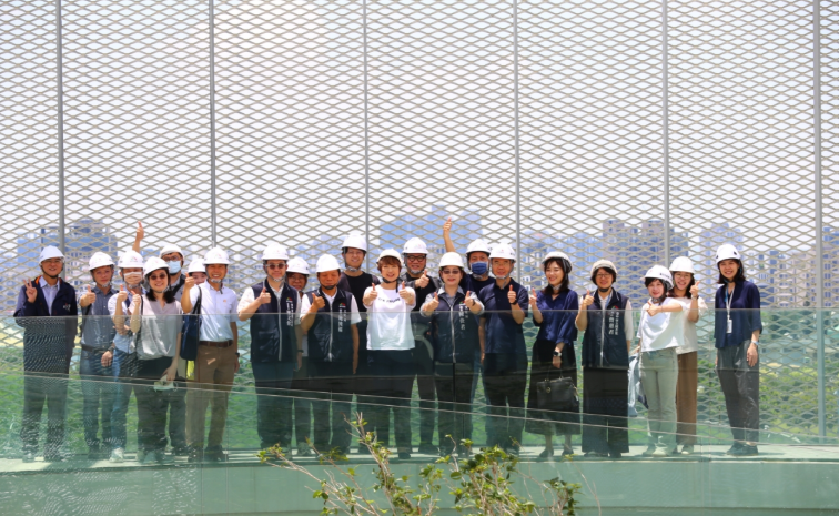 臺中綠美圖12月正式開館　新北市府率團參訪交流圖書館規劃經驗