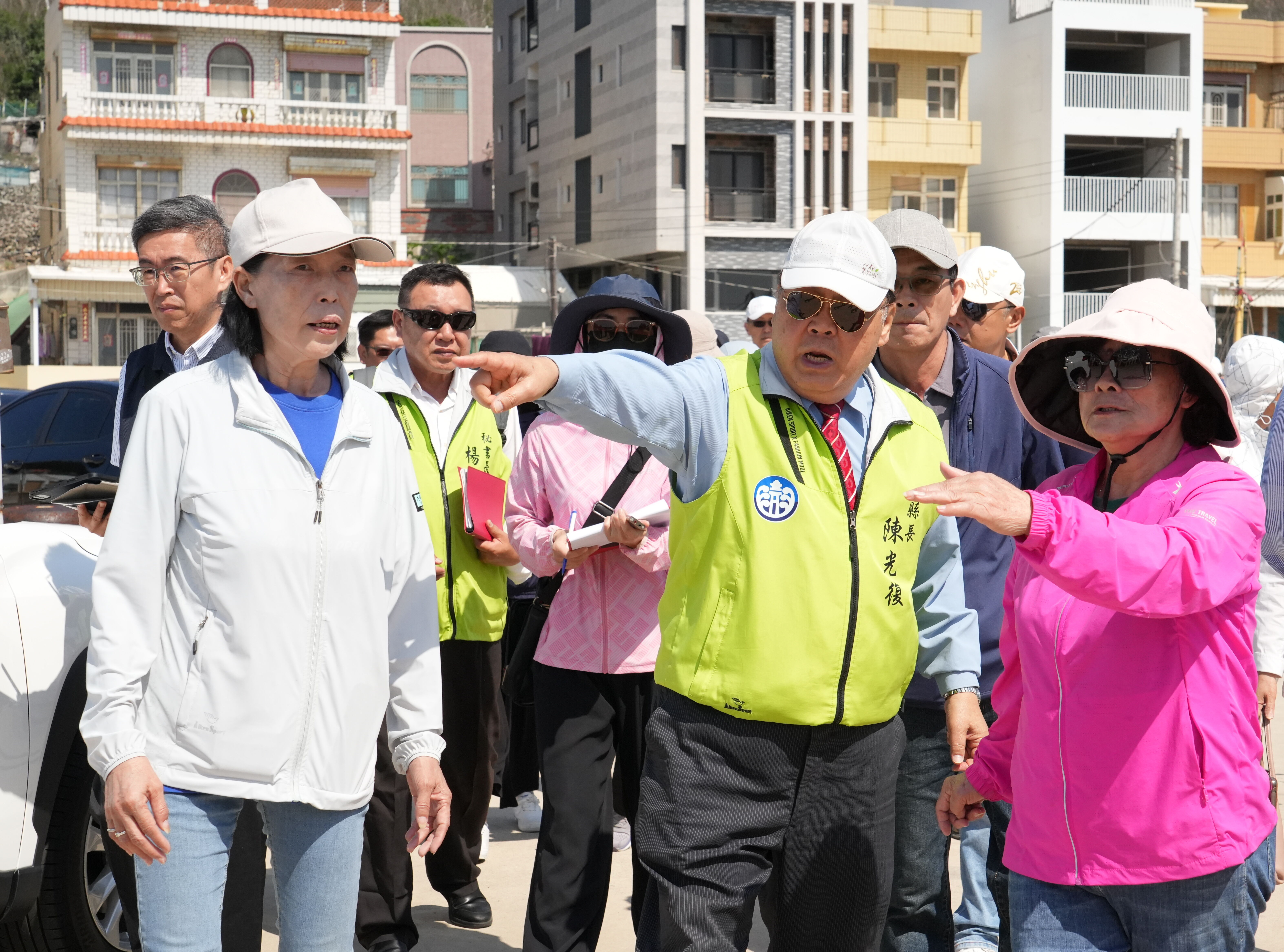 澎湖縣議員許月里總質詢　縣長陳光復率府團隊前進西嶼會勘地方建設