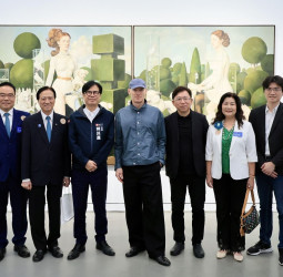 高美館年度大展《馮．沃爾夫的花園堡壘》開幕　高雄市長陳其邁：高雄站上國際藝術版圖