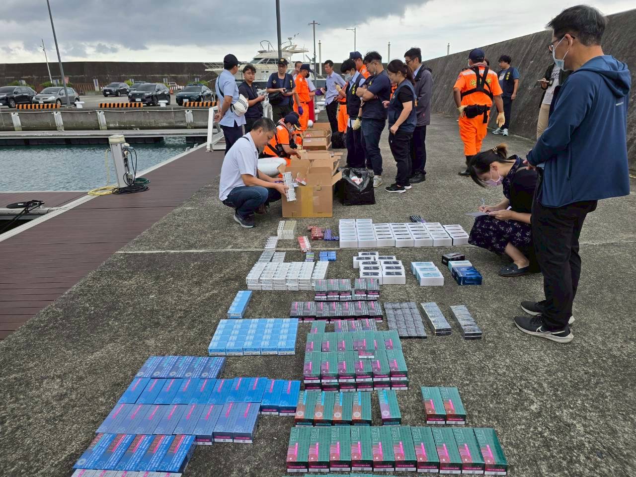 跨機關合作成效顯現　海巡署、海關聯手破獲烏石港遊艇走私加熱菸