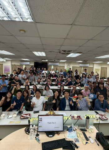 中正大學企管MBA招生開跑，為何中正企管碩士MBA各界科技菁英入學搶讀？