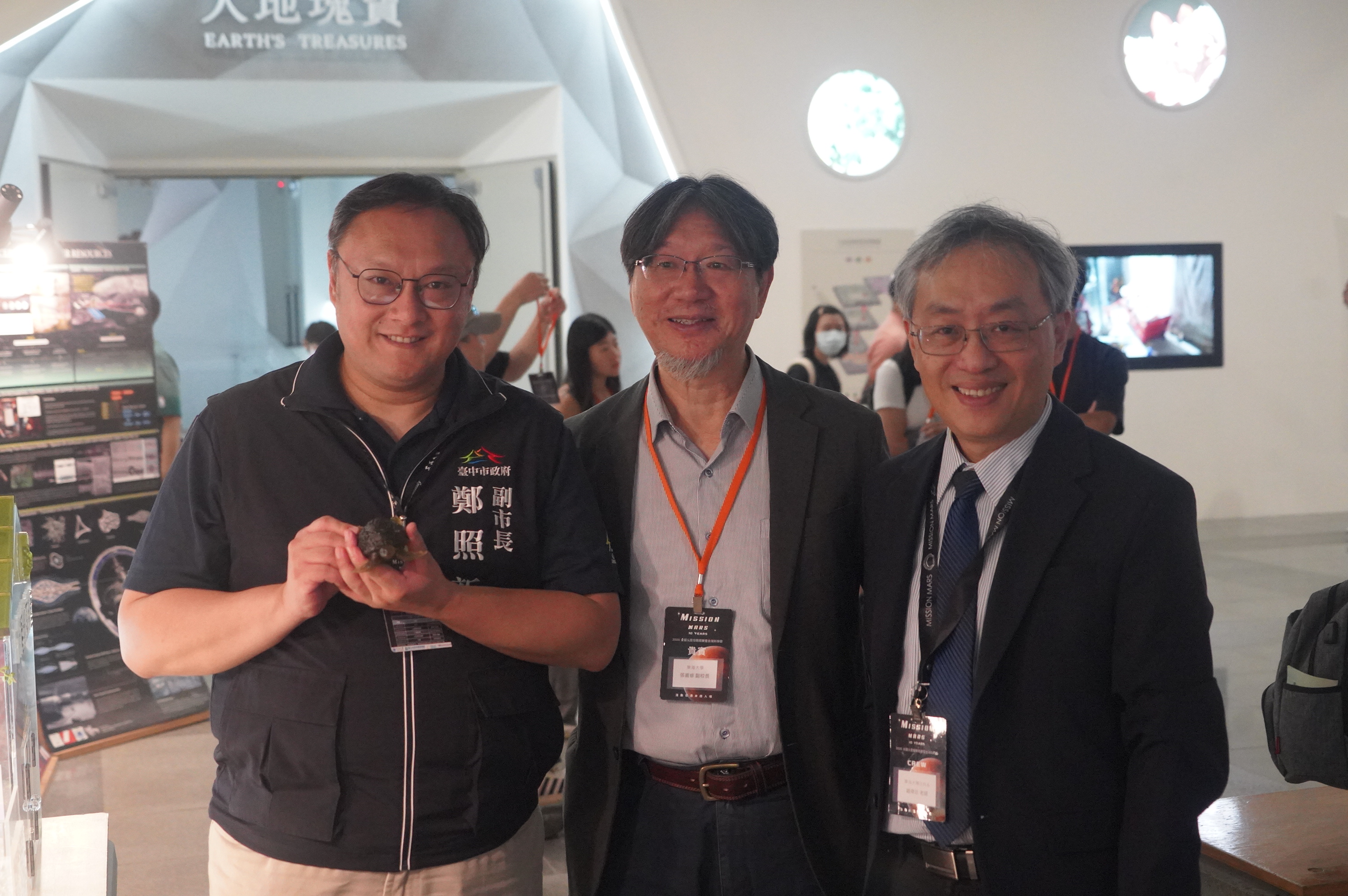 太空教育×產業鏈結 臺中打造新興太空城市藍圖　東海大學攜手科博館啟動「2025火星任務特展」
